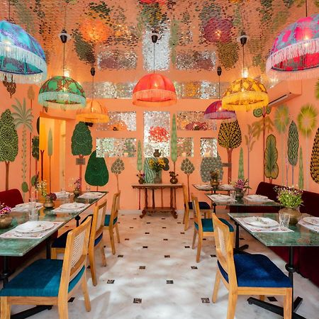 Laalee Hotel Jaipur Bagian luar foto
