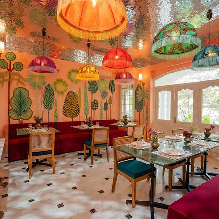 Laalee Hotel Jaipur Bagian luar foto