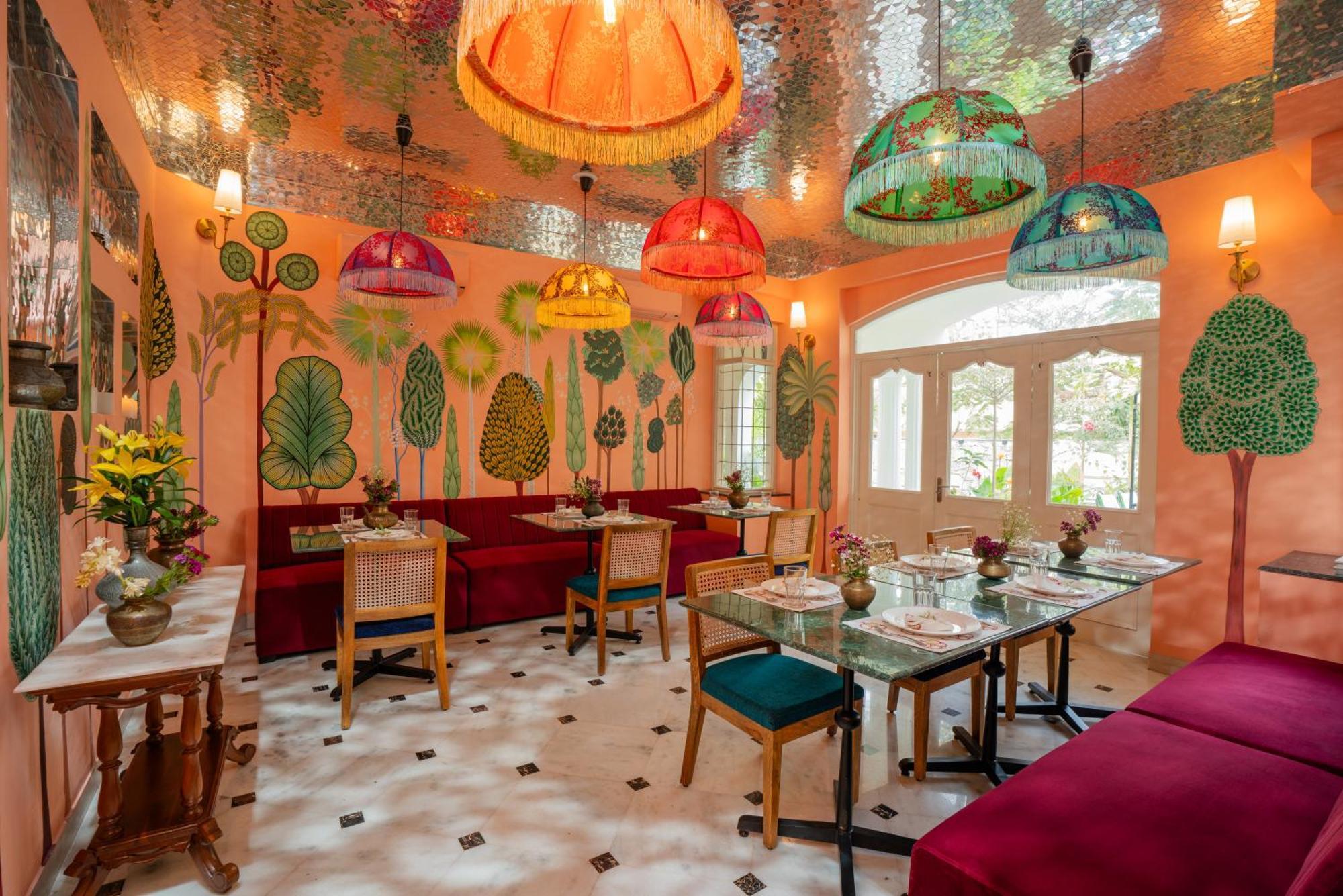 Laalee Hotel Jaipur Bagian luar foto