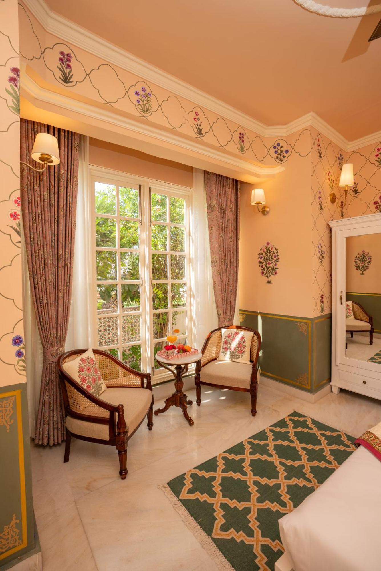 Laalee Hotel Jaipur Bagian luar foto