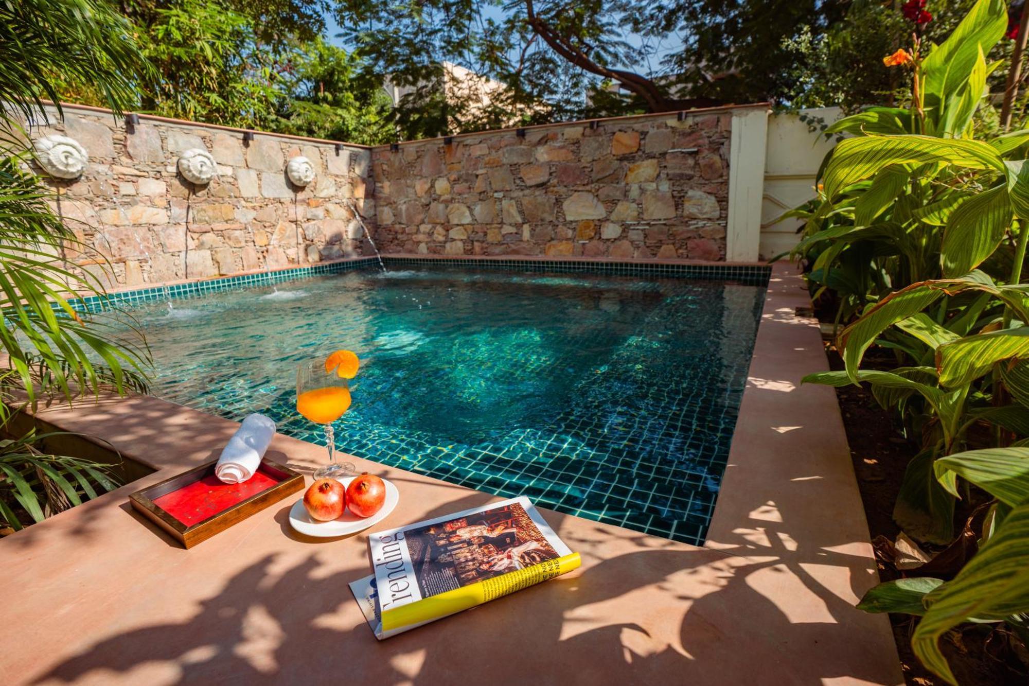 Laalee Hotel Jaipur Bagian luar foto