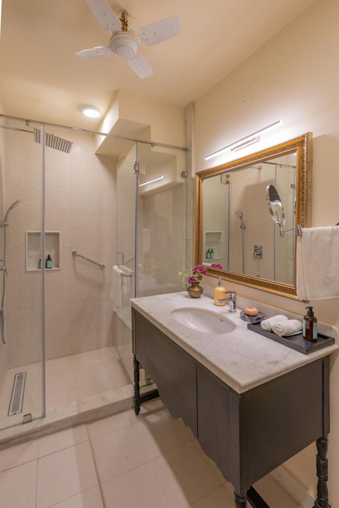 Laalee Hotel Jaipur Ruang foto